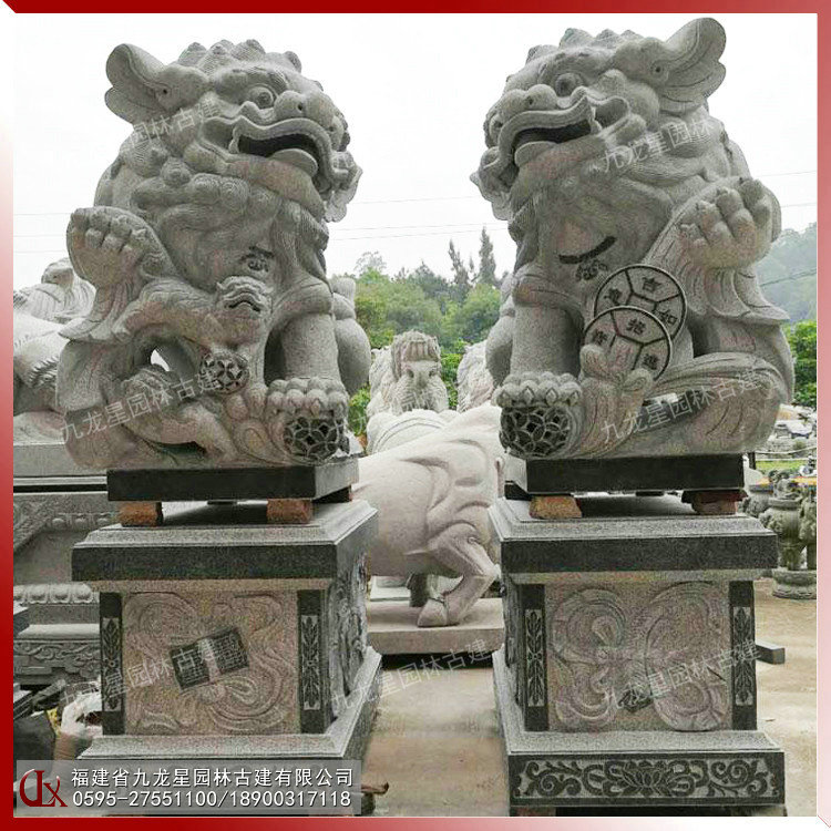 石雕獻(xiàn)錢獅