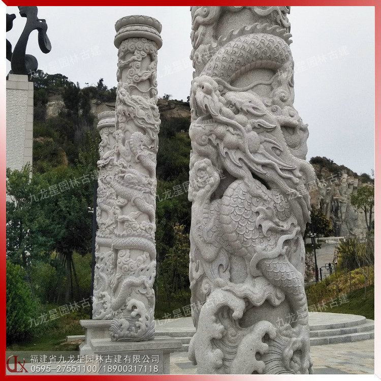 廣場(chǎng)石雕龍柱圖片